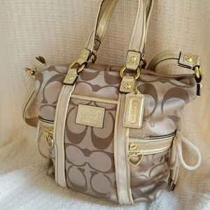 Coach Daisy Poppy C Pocket Tote/Shoulder Bag